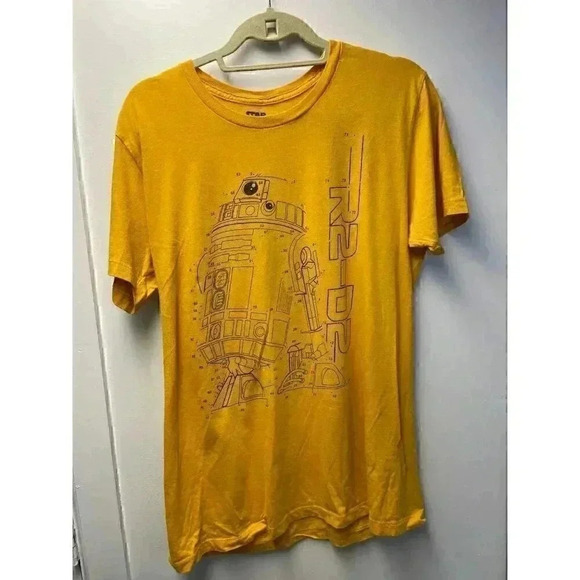 Star Wars shirt size medium 100% Cotton lightweight summertime/Casual - Picture 1 of 3